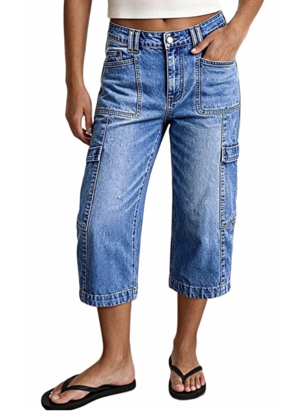Flamingals Mid Rise Straight Leg Capri Jeans M